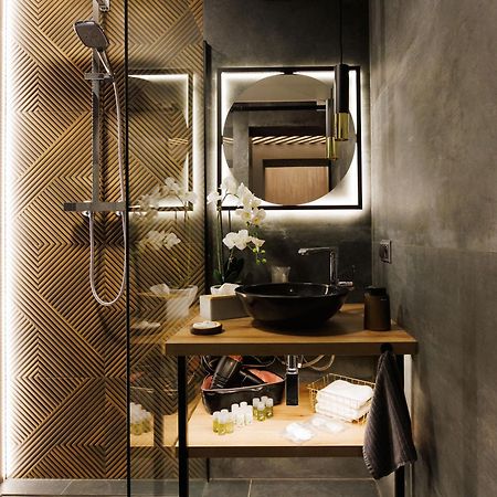 Leo Apartment Suite & Private Spa Zone - Old City Братислава Экстерьер фото